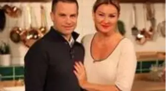 Pınar Altuğ, eşiyle ilgili seviyesiz yorum yapan takipçisinin fotoğraflarını paylaşarak yanıt verdi: Ne desem bilemedim!