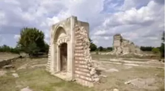 Edirne Yeni Sarayı Kazısı, 'Cumhurbaşkanı Kararlı Kazılar' arasına alınarak Trakya Üniversitesi'ne...