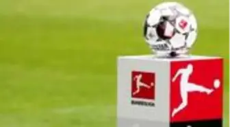 Alman ekibi Borussia Mönchengladbach'ta bir futbolcu ve bir fizyoterapist koronavirüse yakalandı
