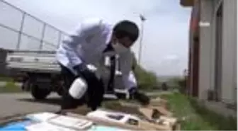 Bingöl'de evinde kalana kitap servisi