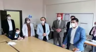Kaymakam Balkanlıoğlu'ndan maske diken kursiyerlere ziyaret