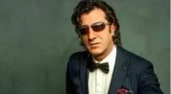 Şarkıcı Erhan Güleryüz, müzisyenlere Grup Yorum için çağrı yaptı: Gelin konserde beraber şarkı söyleyelim