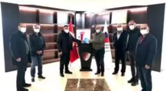 Spor kulüplerine maske dağıtıldı