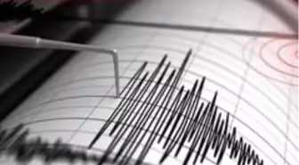 Endonezya'da 7.3 büyüklüğünde deprem