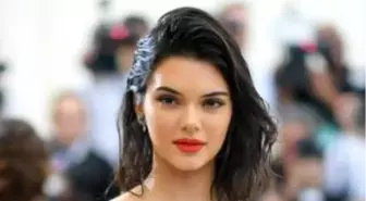 Bir Instagram Hikayesi Kendall Jenner'a 150 Bin Dolar Kaybettirebilir