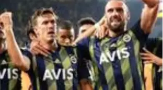 Fenerbahçe'de Vedat Muriqi ve Max Kruse'ye talip çıktı! Son dakika