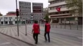 Gençlerin yol göstericisi öğretmenler 'vefa'larıyla yaşlılara da evlat oldu (2)