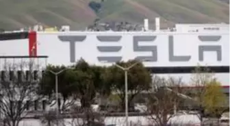 Koronavirüs: ABD'deki Tesla fabrikası kapalı kalacak