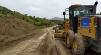 Diyarbakır Büyükşehir Belediyesinden yol bakım seferberliği