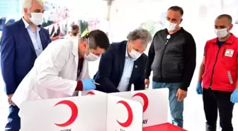 Bornova Belediyesi ve Türk Kızılay'dan ortak bağış kampanyası