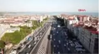 İSTANBUL'DA TRAFİKTE YOĞUNLUĞUN ZİRVE SAATİ 18.00