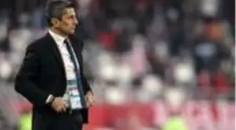 Rumen çalıştırıcı Razvan Lucescu: Fenerbahçe'nin teklifiyle ilgilenmiyorum