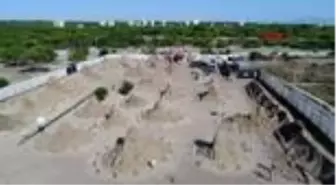 Heykeltıraşlar gelemeyince iş ustalara kaldı