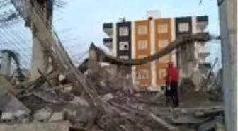 İnşaatta beton kalıp çöktü: 2 yaralı