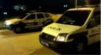 Kısıtlamayı fırsat bilen oto hırsızları polisten 5 dakika kaçabildi