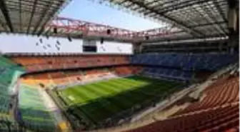 Milan ile Inter'in maçlarını oynadığı San Siro Stadı yıkılıyor