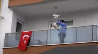 Ekmeğini bakkaldan drone ile aldı