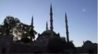 Selimiye Camisi'ndeki Ramazan Bayramı programı sosyal medyadan canlı yayınlandı