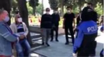 Polis ekipleri şehit ailelerini şehitliğe götürdü