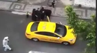 Doğum yapmak üzere olan kadını aracından attı