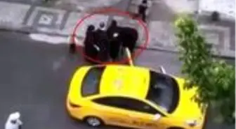 Hamile kadını aracından indirip bina merdiveninde doğum yapmasına sebep olan taksiciye ev hapsi verildi