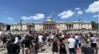 İngiltere'de George Floyd protestosu