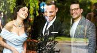 Hande Erçel ve Kerem Bürsin'in başrol oynadığı Sen Çal Kapımı dizisinin ilk fragmanı yayınlandı
