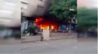 Tente dükkanında çıkan yangın korkuttu