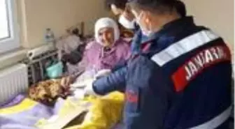 Develi'de 897 kişinin aylığı evlerinde teslim edildi
