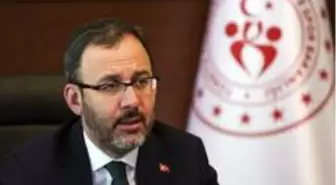 'Gençlerimiz arasından Cahit Zarifoğlu gibi değerler çıkacağına inanıyorum'