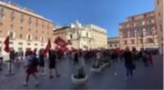 İtalya'da farklı gruplar hükümeti protesto etti