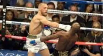 Rakibini 40 saniyede mağlup eden ünlü dövüşçü Conor McGregor, 3. kez emekli oldu