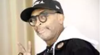 Spike Lee: Artık umutluyum. Çünkü beyaz kardeşlerimiz de bizimle birlikte sokakta