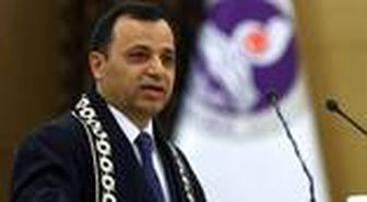 Zühtü Arslan kimdir? AYM başkanı Zühtü Arslan kaç yaşında ? Zühtü Arslan nereli ?