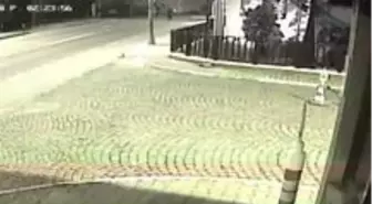İstanbul'da Rahmi Koç Müzesine ateş açıldığı anlar kamerada