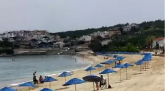 Karaburun plajlarında temizlik ve sosyal mesafe tamam