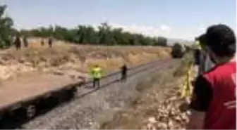 İki yük treni çarpışması - Malatya Valisi Baruş