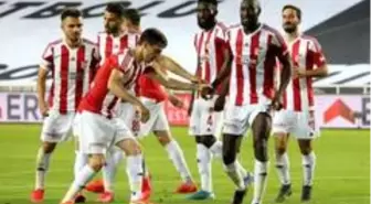 Süper Lig: Sivasspor: 1 Denizlispor: 0 (İlk yarı)