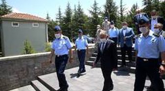 Büyükşehir Belediye Başkanı Büyükkılıç, Kayseri 2'nci Hava İkmal Bakım Merkezi'ni ziyaret etti