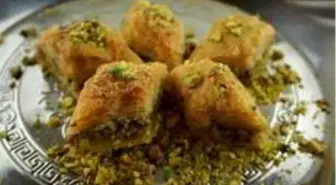 Ev yapımı baklava tarifi: Baklava nasıl yapılır? Midye baklava tarifi ve yapılışı