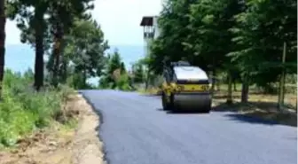 Yol çalışmaları hem merkezde hem kırsalda devam ediyor