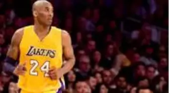 Lakers'ın sahibi, Kobe Bryant'a yapılan ırkçılığı sosyal medyadan paylaştı