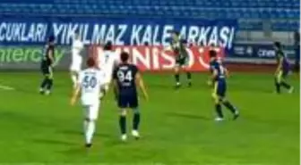 Fenerbahçe'nin Mevlüt'le bulduğu gol VAR kararıyla iptal edildi