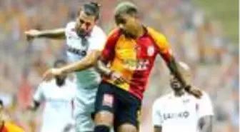 Galatasaray'da Lemina ve Feghouli'den dikkat çeken paylaşımlar!