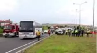 Tekirdağ'da minibüs ile otomobil çarpıştı: 1 ölü, 8 yaralı