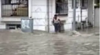 Son dakika! Esenyurt'ta hortumlu kurtarmanın yaşandığı sokakta dün çekilen yeni görüntüler