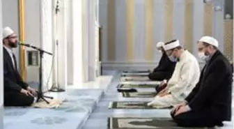 Diyanet İşler Başkanı Erbaş sabah namazını kıldırdı