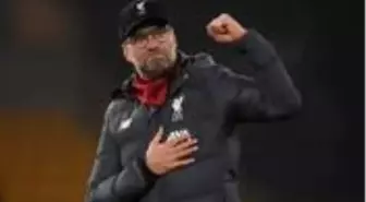 Liverpool menajeri Jurgen Klopp'un şampiyonluk dansı böyle görüntülendi