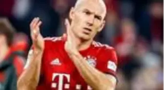 Arjen Robben futbola geri döndü!