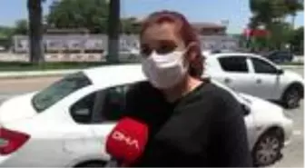 İzmir'de YKS heyecanı başladı, baba kızının şekerine dua okudu